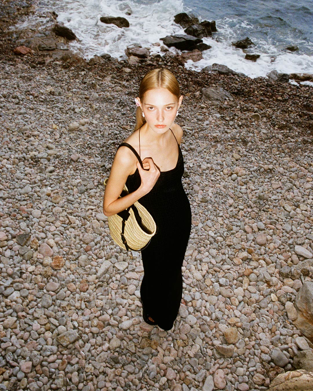 9_Givenchy_HighSummer23_DrewVickers_150dpi_1080x1350