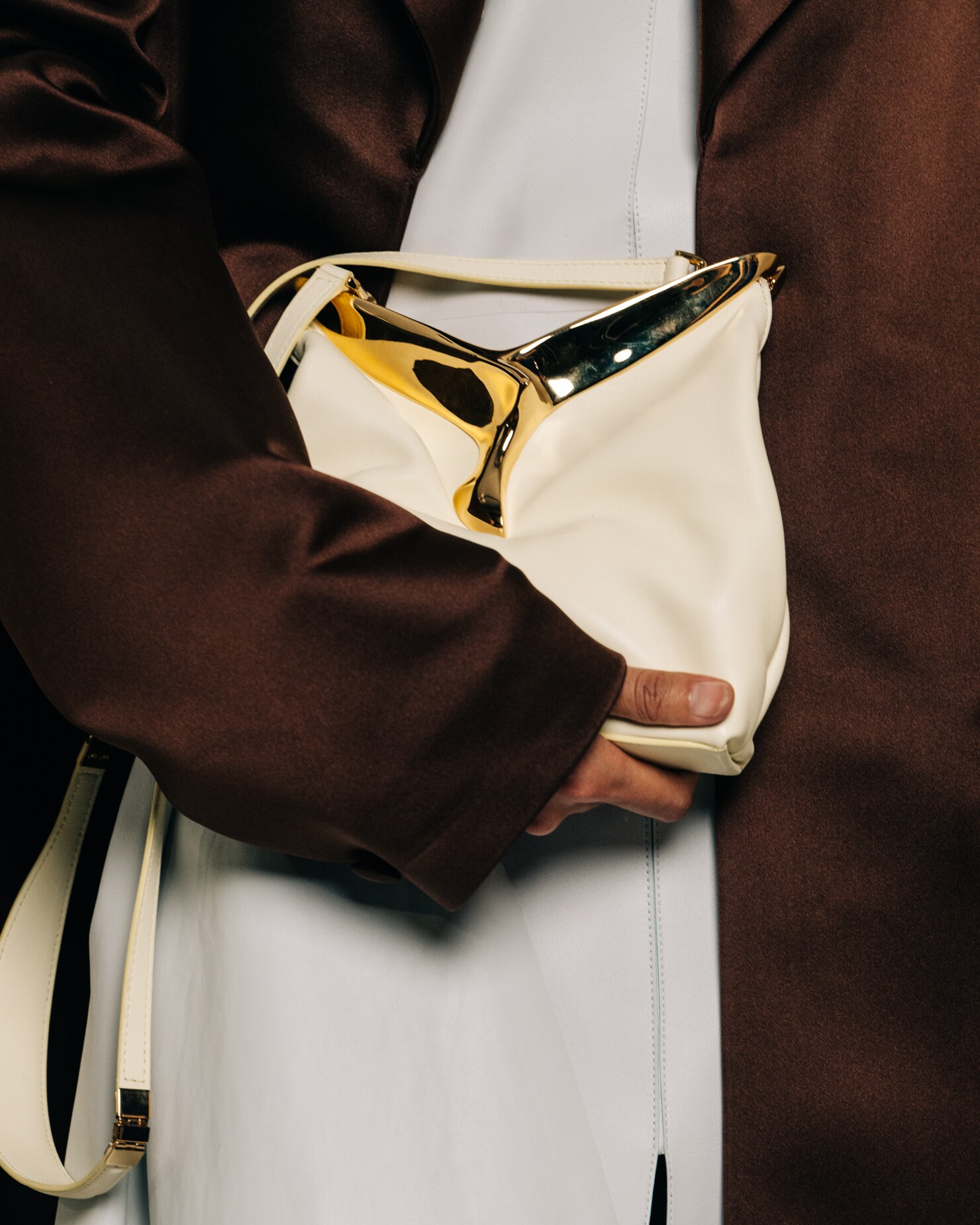 Adam-Katz-Sinding-Backstage-at-Givenchy-Paris-Fashion-Week-Spring-Summer-2024_AKS2677