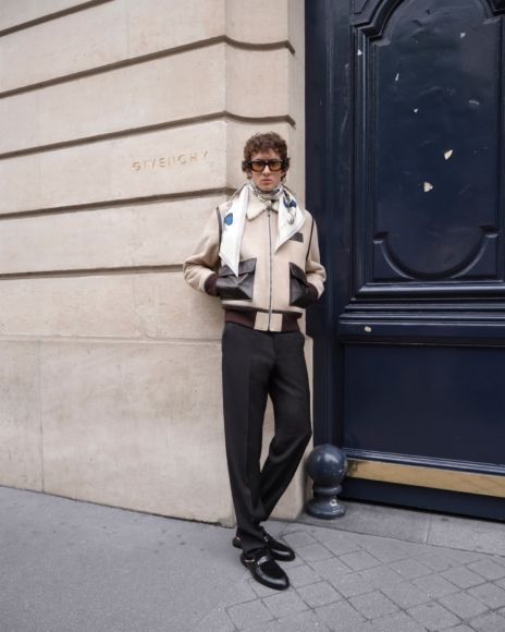 36 GIVENCHY 甘ったる シルクサテンパイピングトップス
