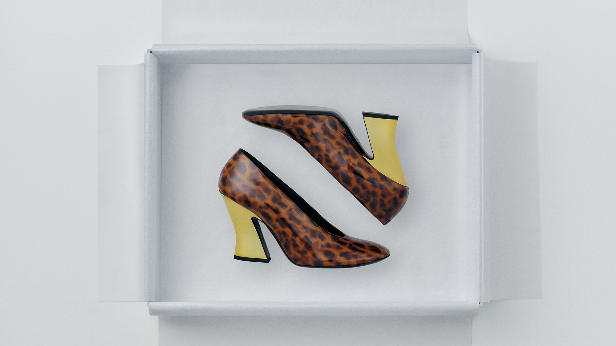 Women's Designer Pumps | GIVENCHY US