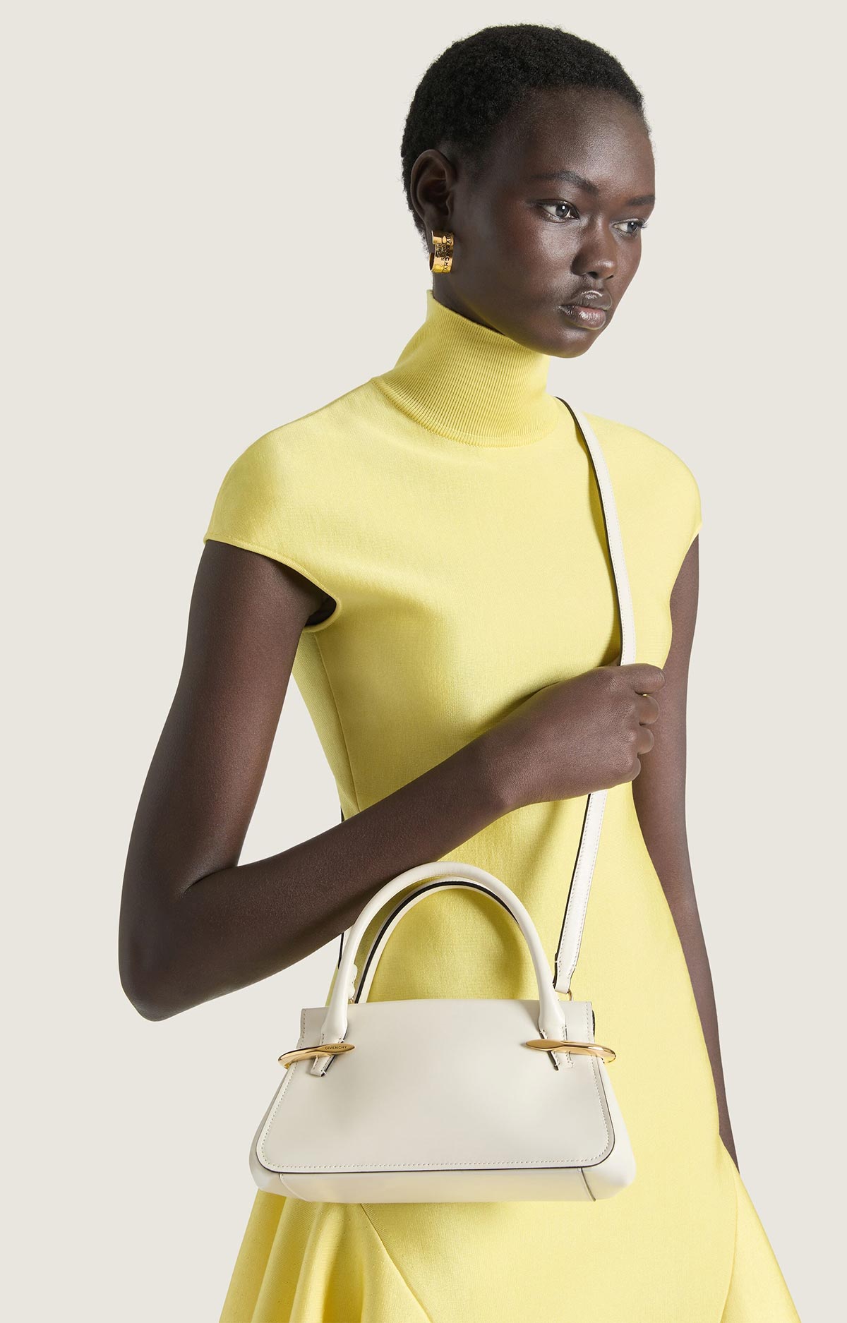 GIVENCHY バッグ Givenchy - G-Zip Triangle Medium crossbody bag Givenchy