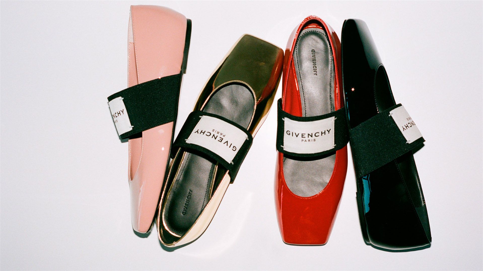 GIVENCHY_FW25_SHOW_ACCESS_SAM_HELLMANN_16x9_59 (1)