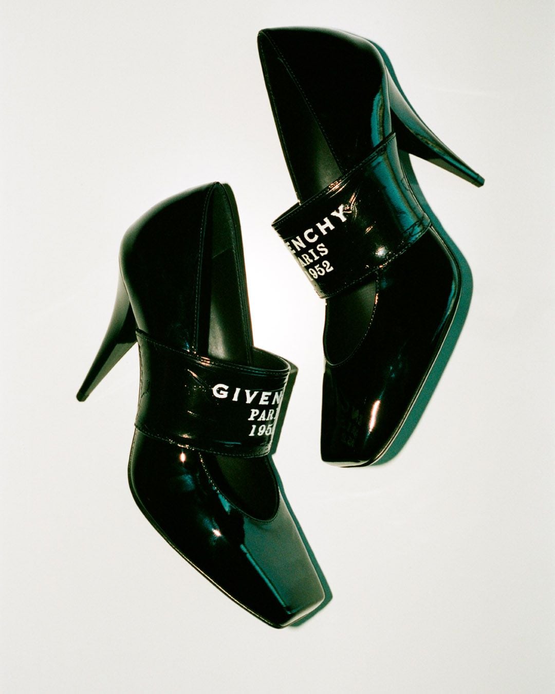 Women's Designer Pumps | GIVENCHY US