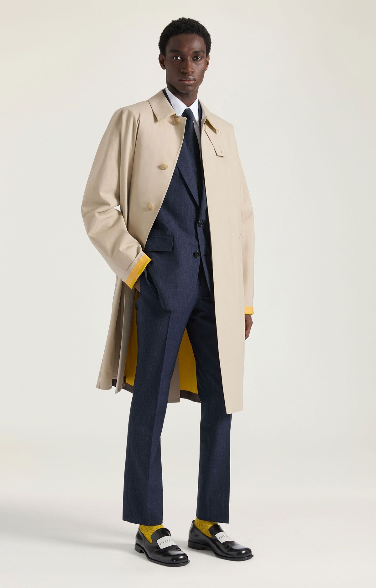 DA852 GIVENCHYジバンシー　トレンチコート メンズ・ハイブランド 2025年秋冬 | GIVENCHY JP