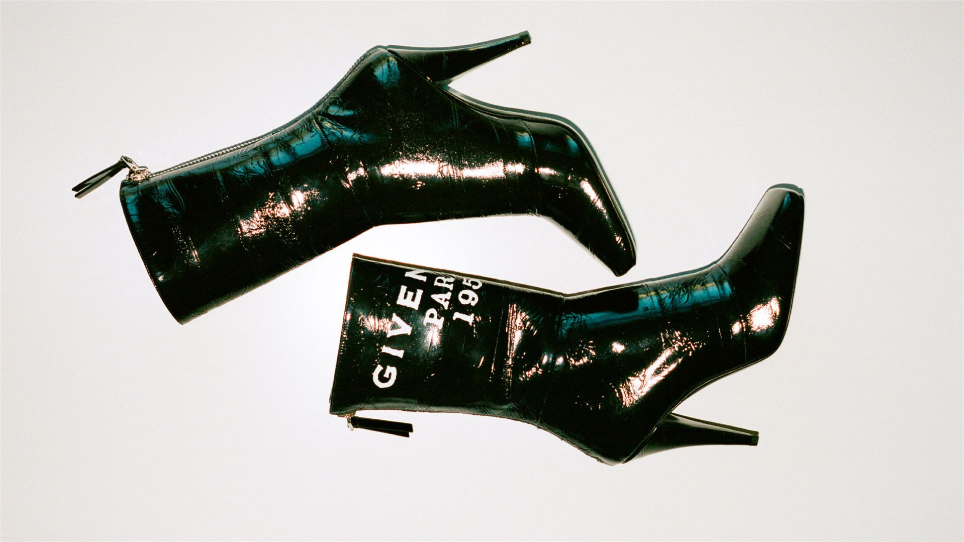 GIVENCHY_FW25_SHOW_ACCESS_SAM_HELLMANN_16x9_18