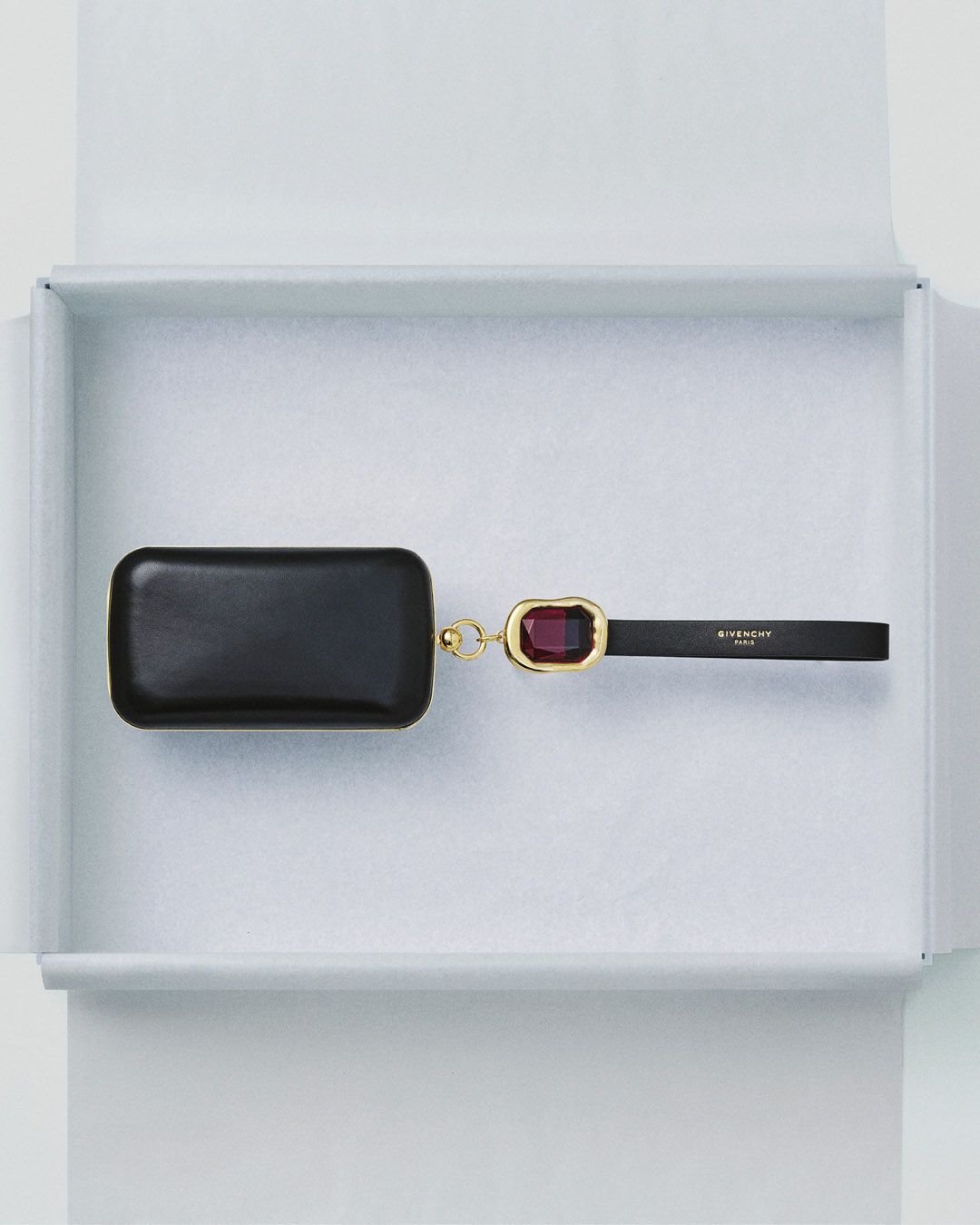 GIVENCHY_FW25_ACCESS_HEIKKI_KASKI_58