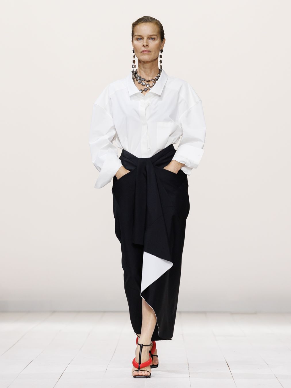 Givenchy_SS26_WOMEN_SHOW_LOOK_06