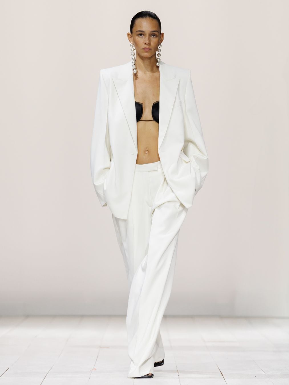 Givenchy_SS26_WOMEN_SHOW_LOOK_48