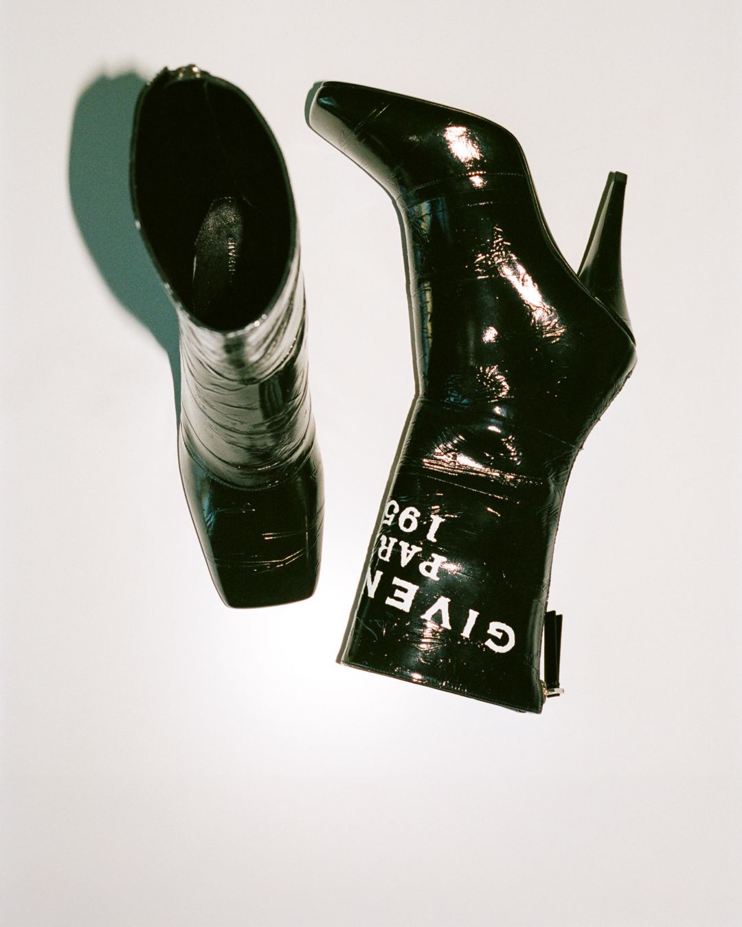 GIVENCHY_FW25_SHOW_ACCESS_SAM_HELLMANN_4x5_14