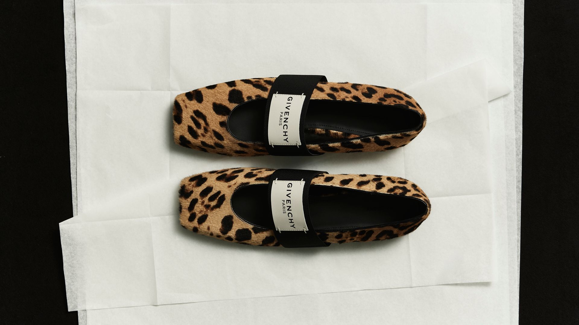 GIVENCHY_S26_STILL_CAMPAIGN_16x9_11