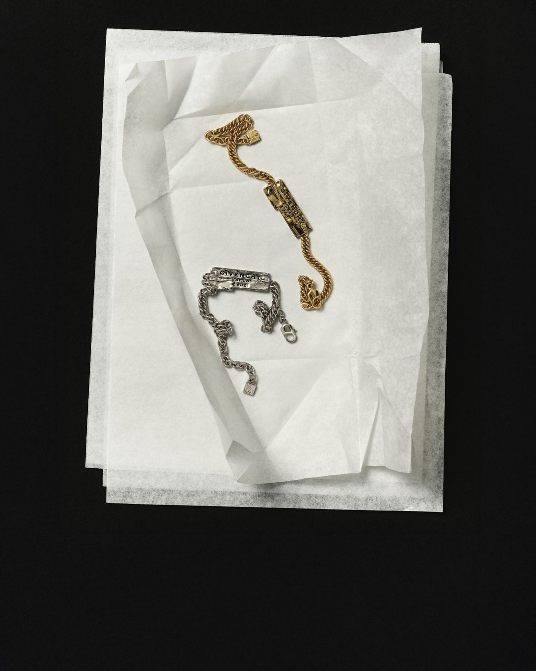 GIVENCHY_S26_STILL_CAMPAIGN_4x5_01B