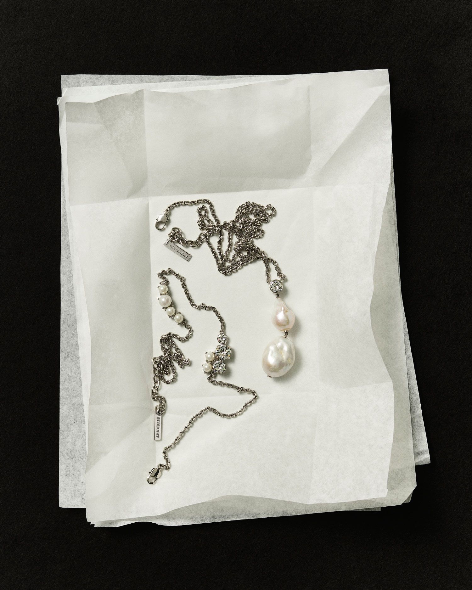 GIVENCHY_S26_STILL_CAMPAIGN_4x5_02 (1)