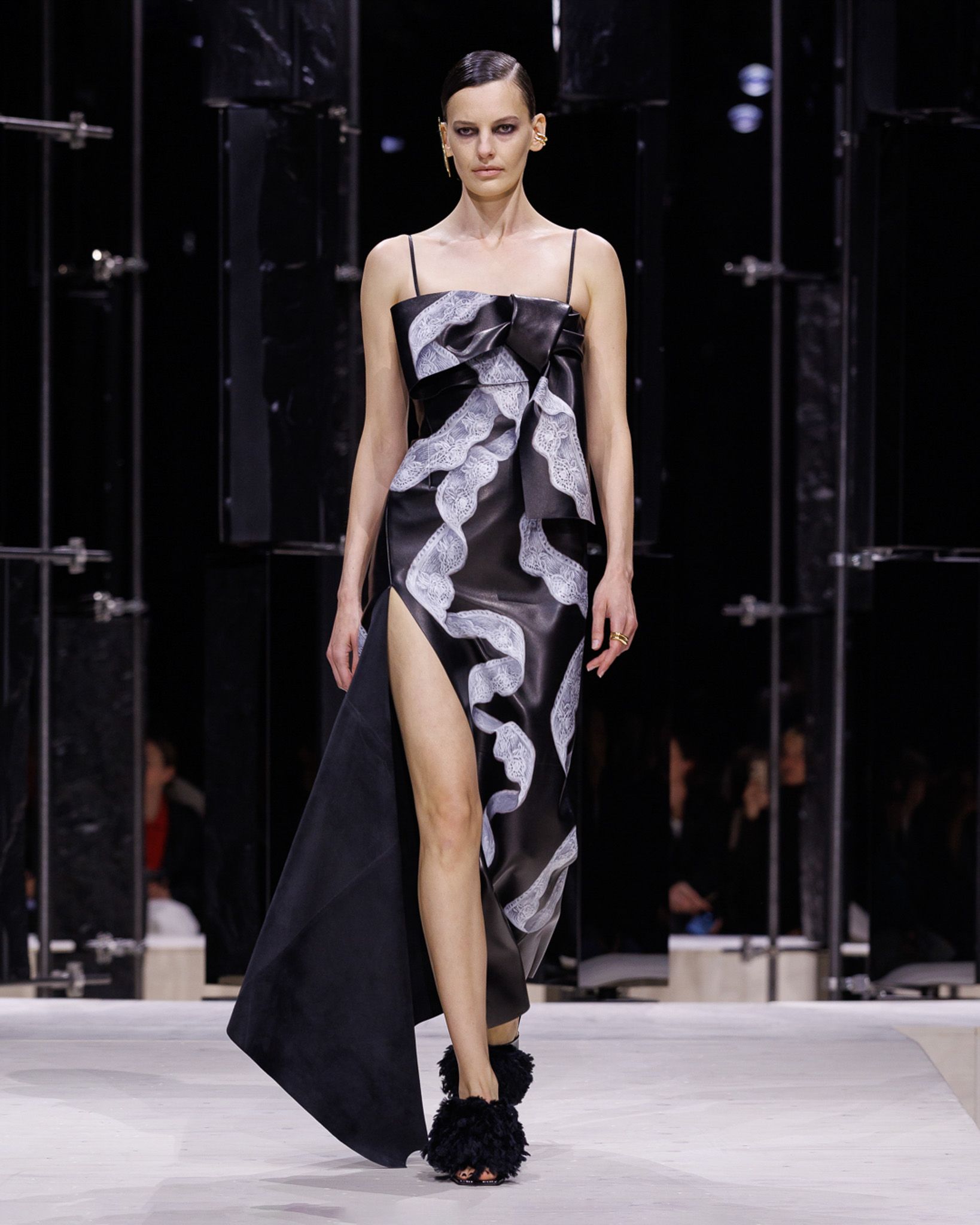 GIVENCHY_FW26_WOMAN_SHOW_LOOK_10