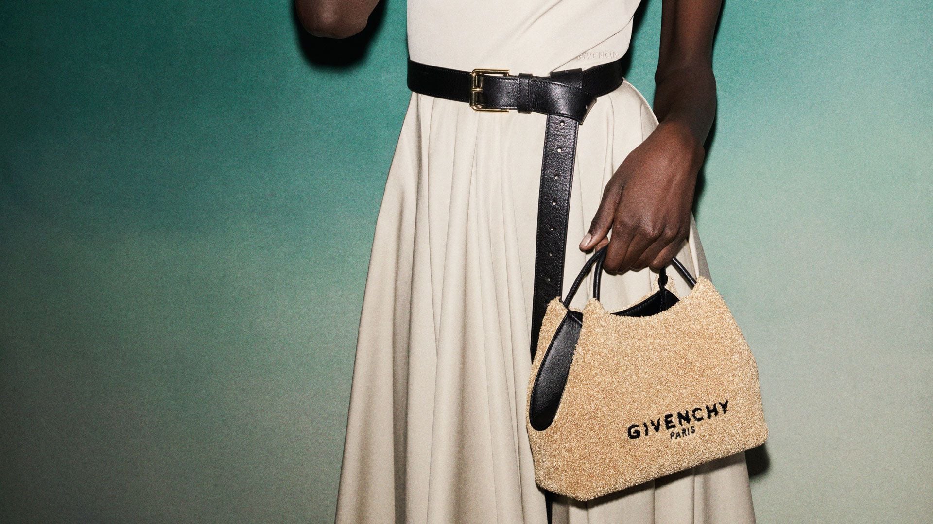 GIVENCHY_CAMPAIGN_HIGH_SUMMER_DIGITAL_16x9_03