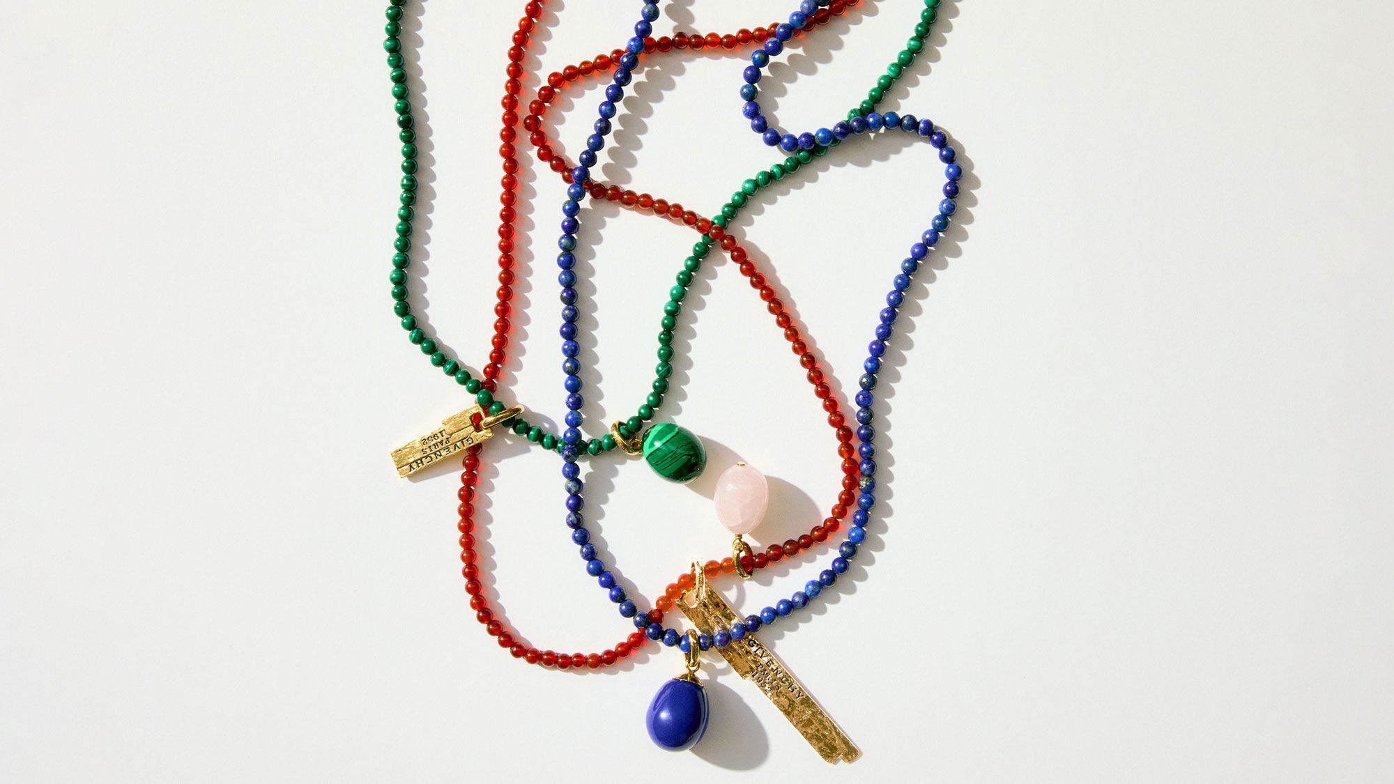 01_STILL_LIFE_0922_16x9_necklaces