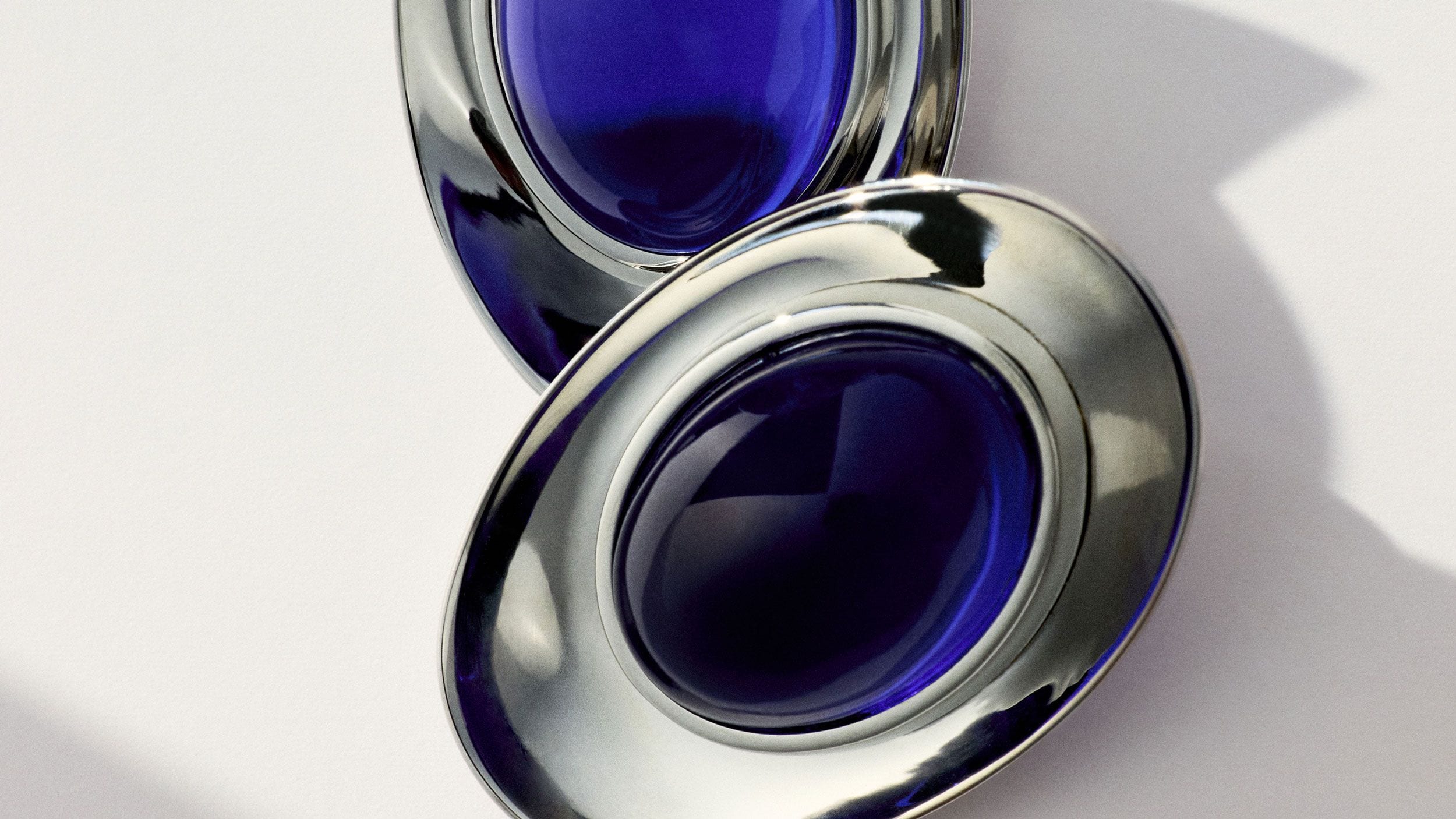 blue-earring-16x9_STILL_LIFE_0168