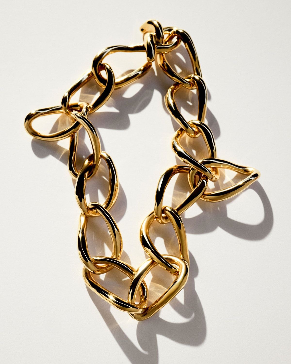 gold_bracelet_4x5_01_STILL_LIFE_0135