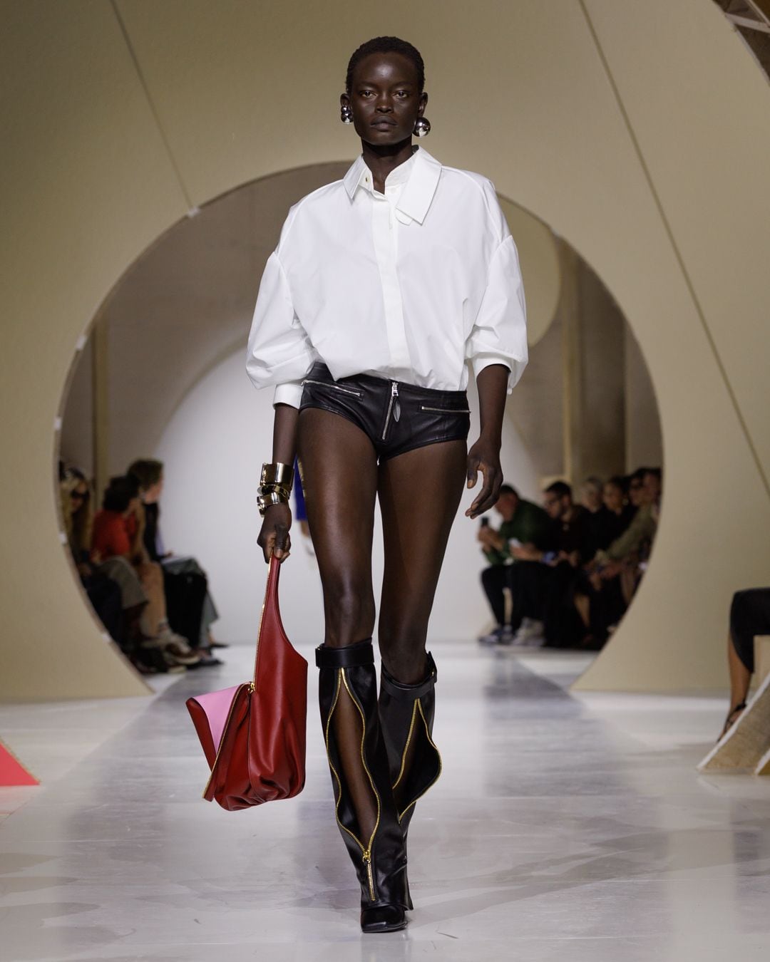 GIVENCHY_SS27_WOMEN_SHOW_LOOK_10