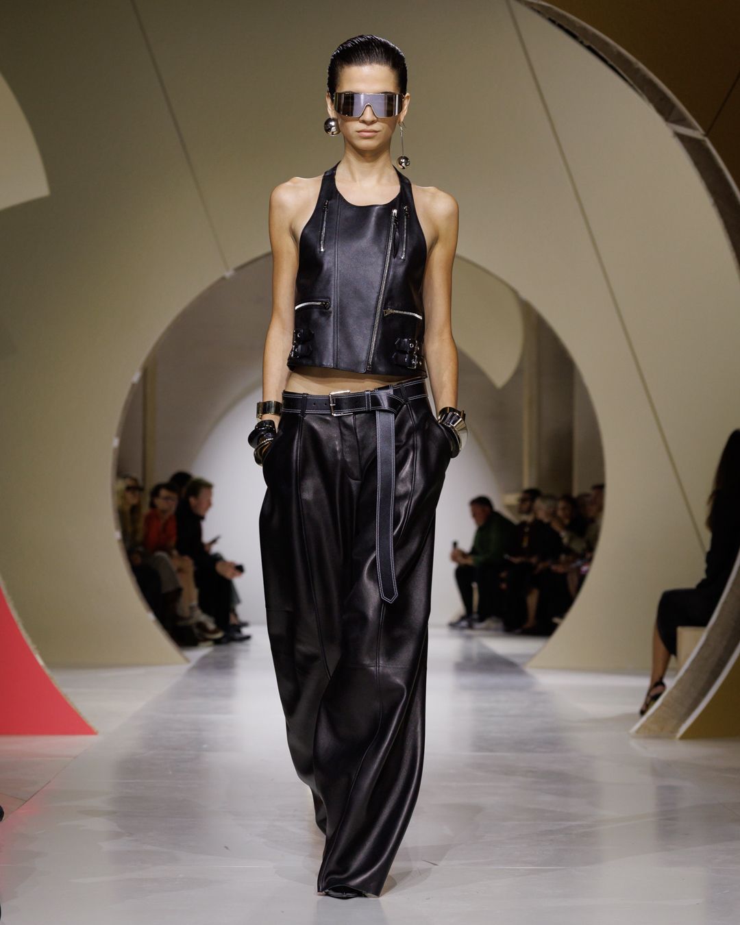 GIVENCHY_SS27_WOMEN_SHOW_LOOK_32