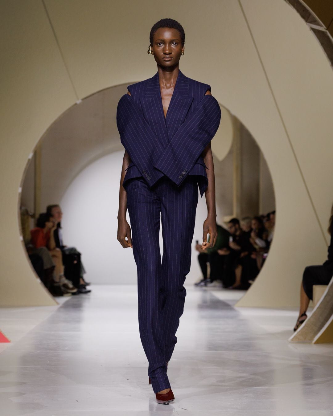 GIVENCHY_SS27_WOMEN_SHOW_LOOK_38
