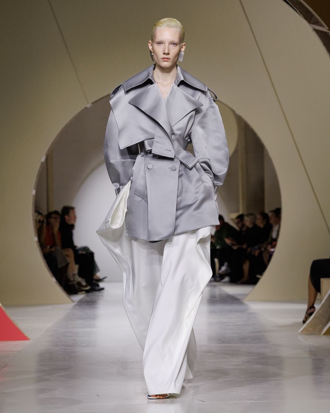 GIVENCHY_SS27_WOMEN_SHOW_LOOK_44