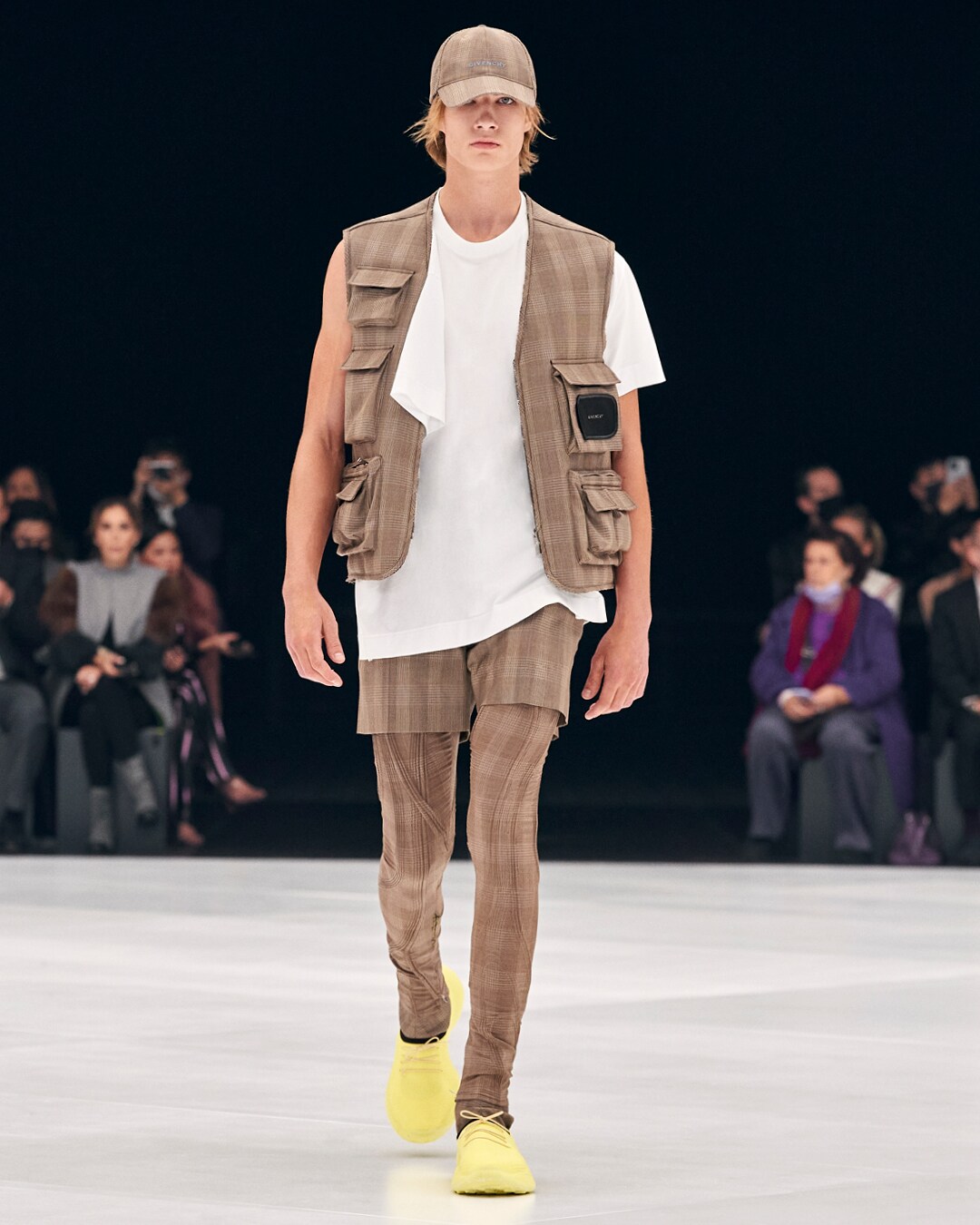 Look 27