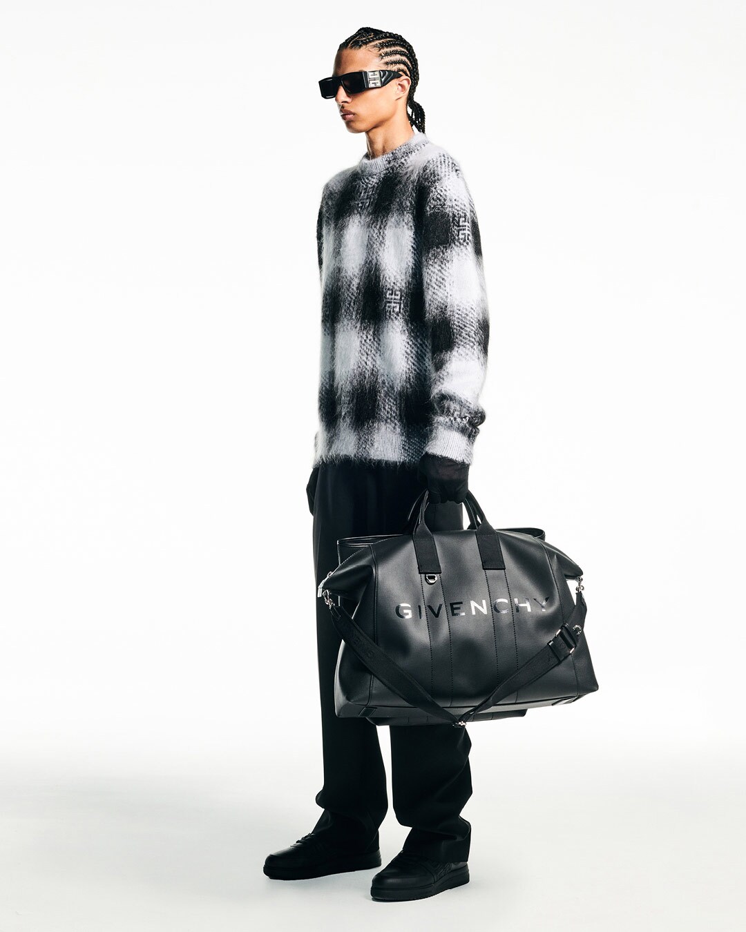 GIVENCHY_SPRING23_MEN_18_1080X1350