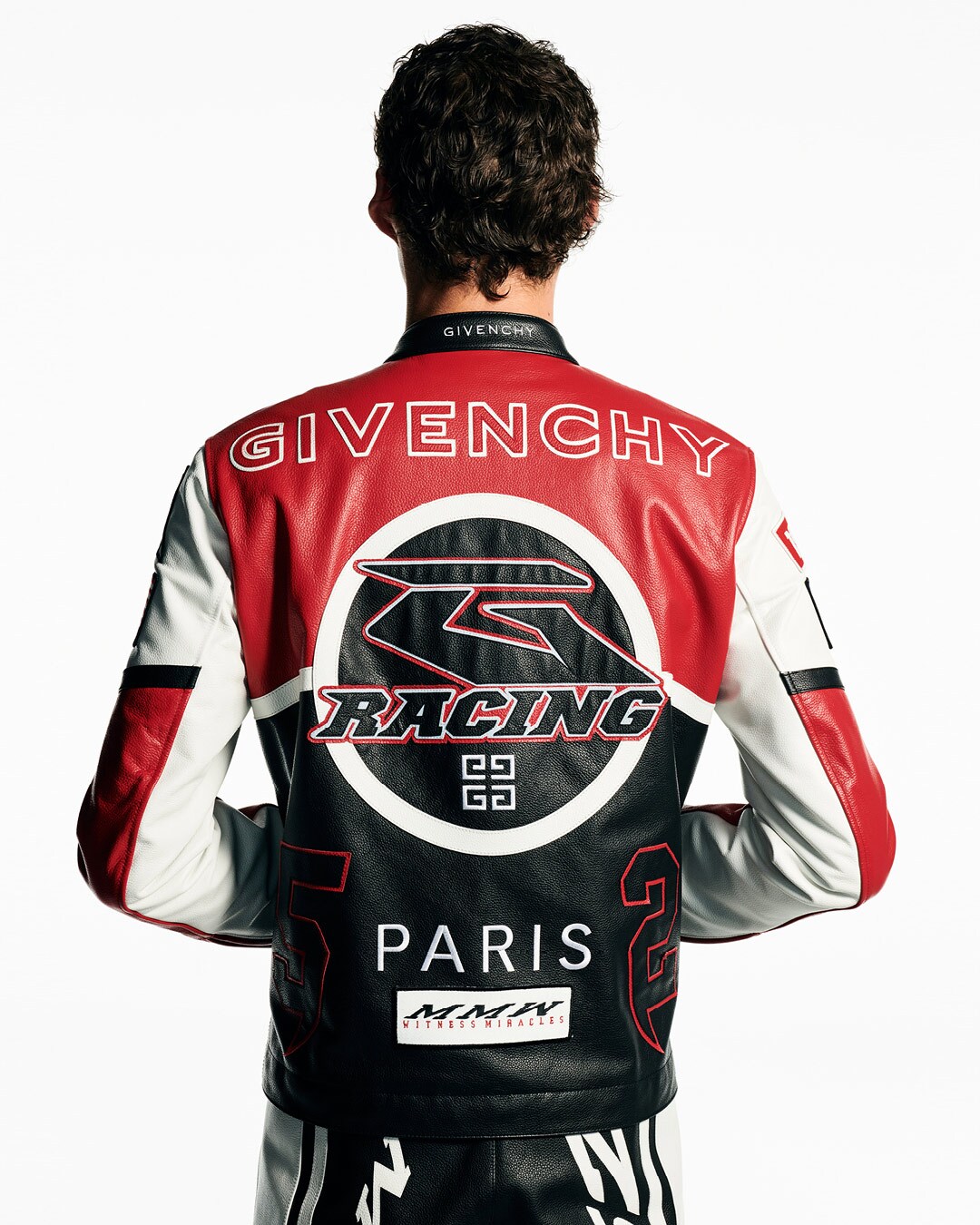 GIVENCHY_SPRING23_MEN_15_1080X1350