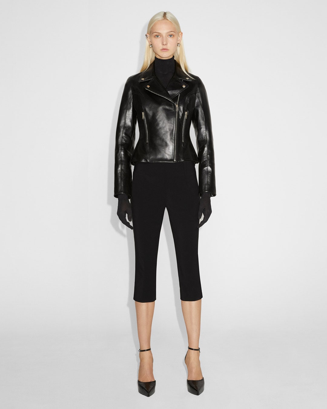 GIVENCHY_SPRING23_WOMEN_45_1080X1350