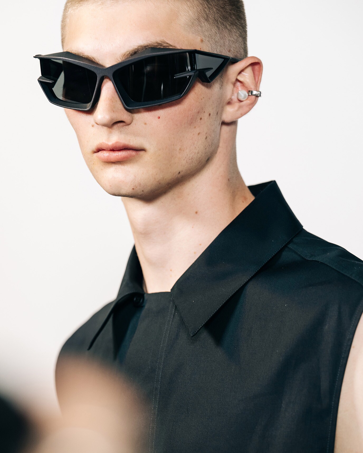 bACKSTAGE_SS23_MEN_STATIC_21