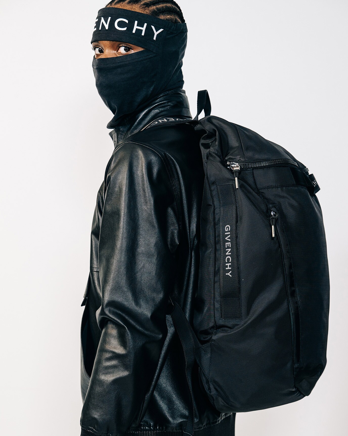 BACKSTAGE_SS23_MEN_STATIC_24