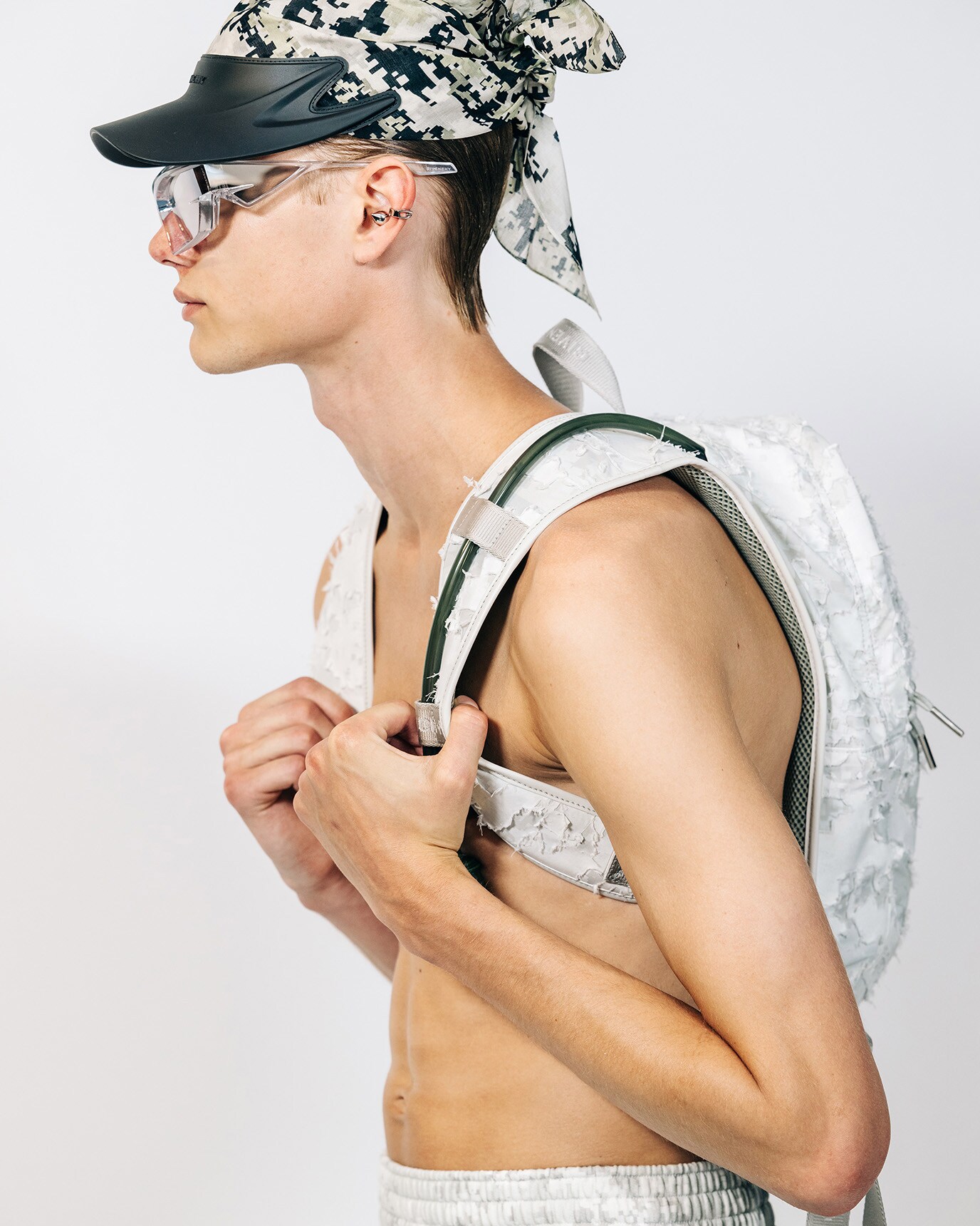 bACKSTAGE_SS23_MEN_STATIC_26