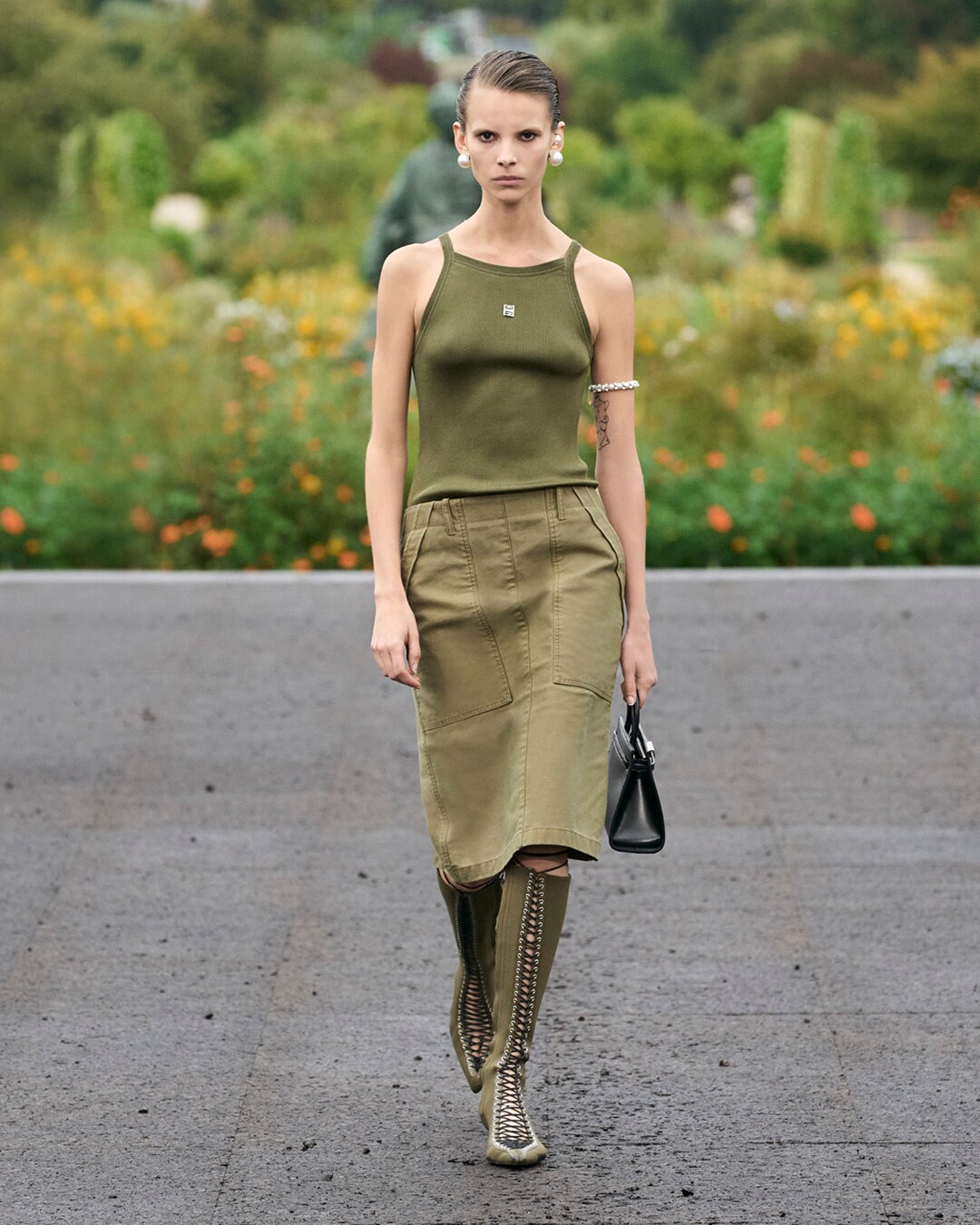 Look-34