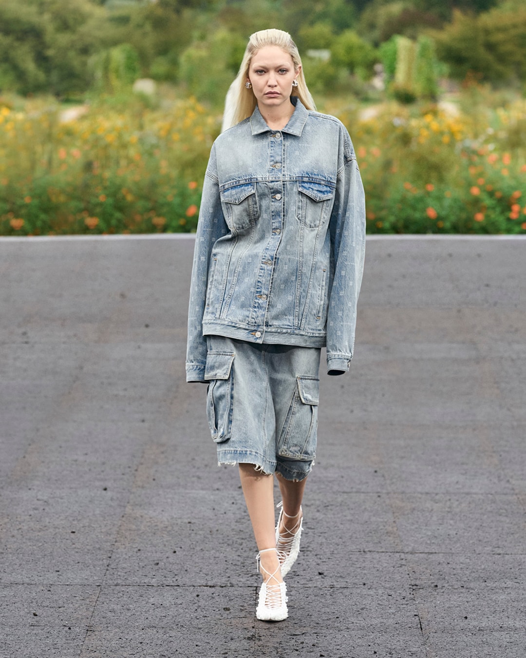 Look-18