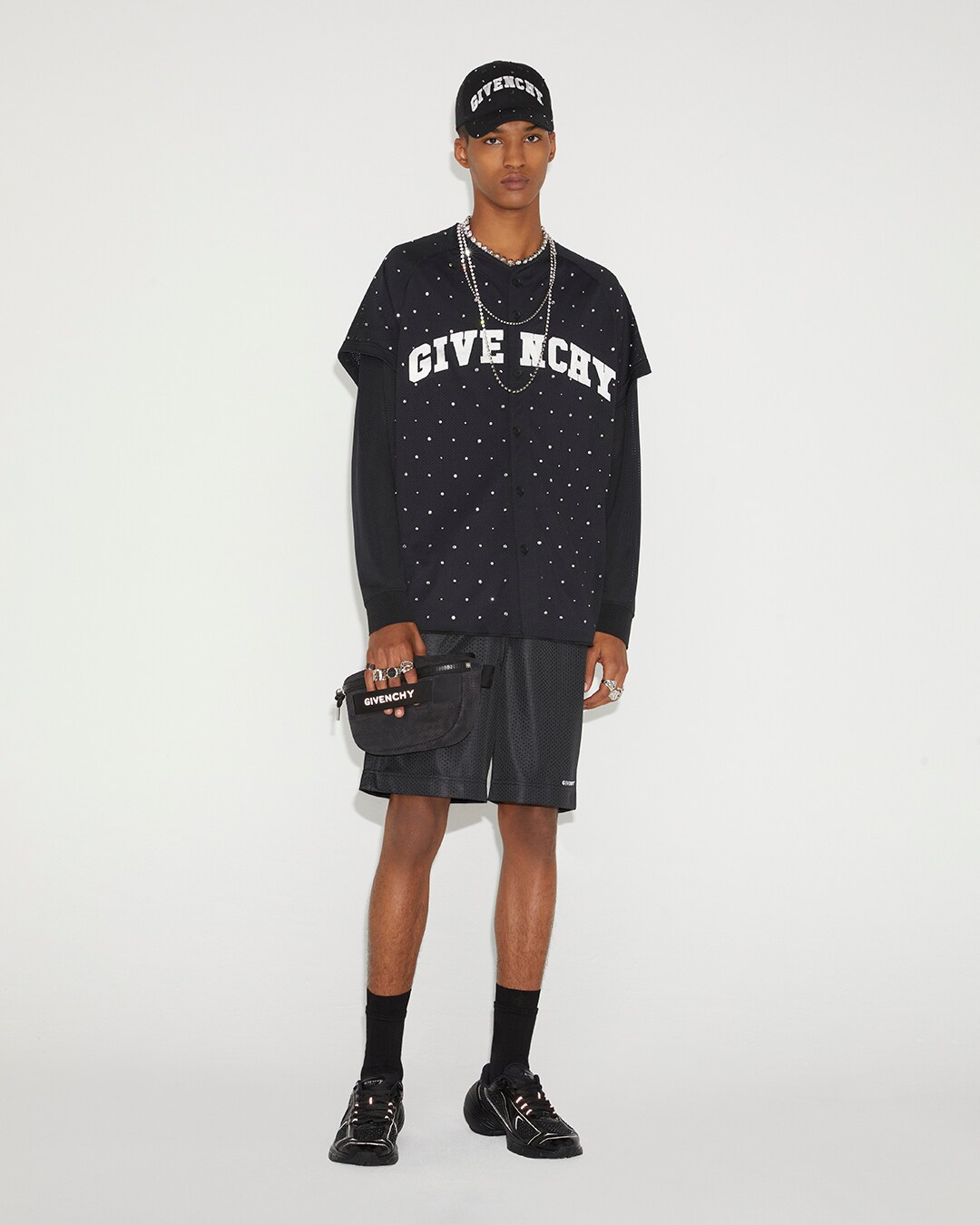 Look 18
