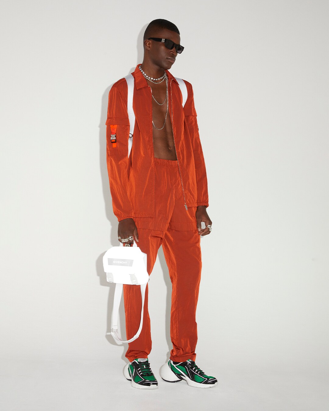 Look 15
