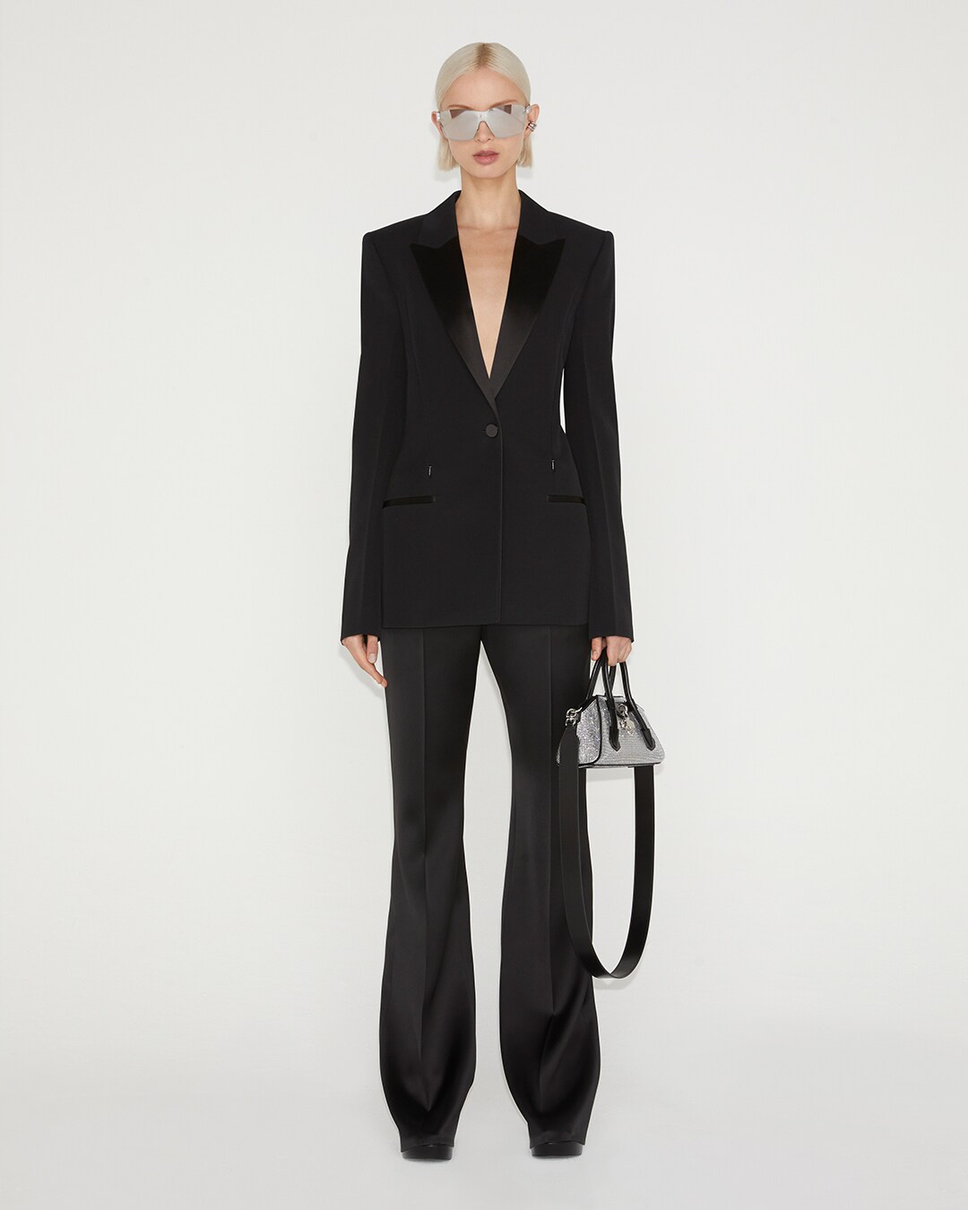 Look 10