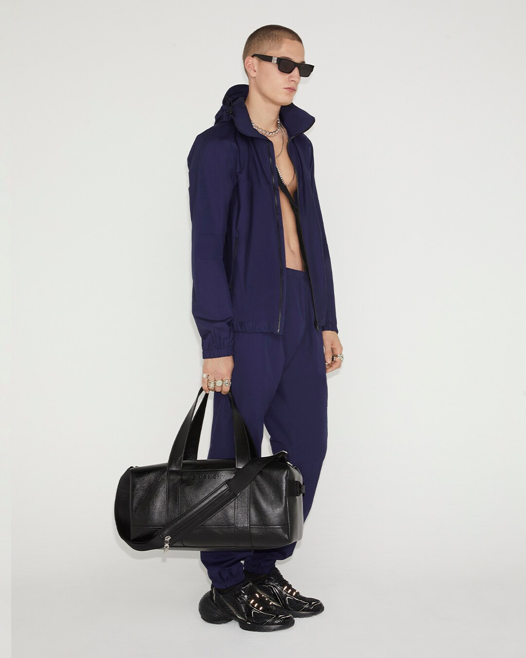 Look 16