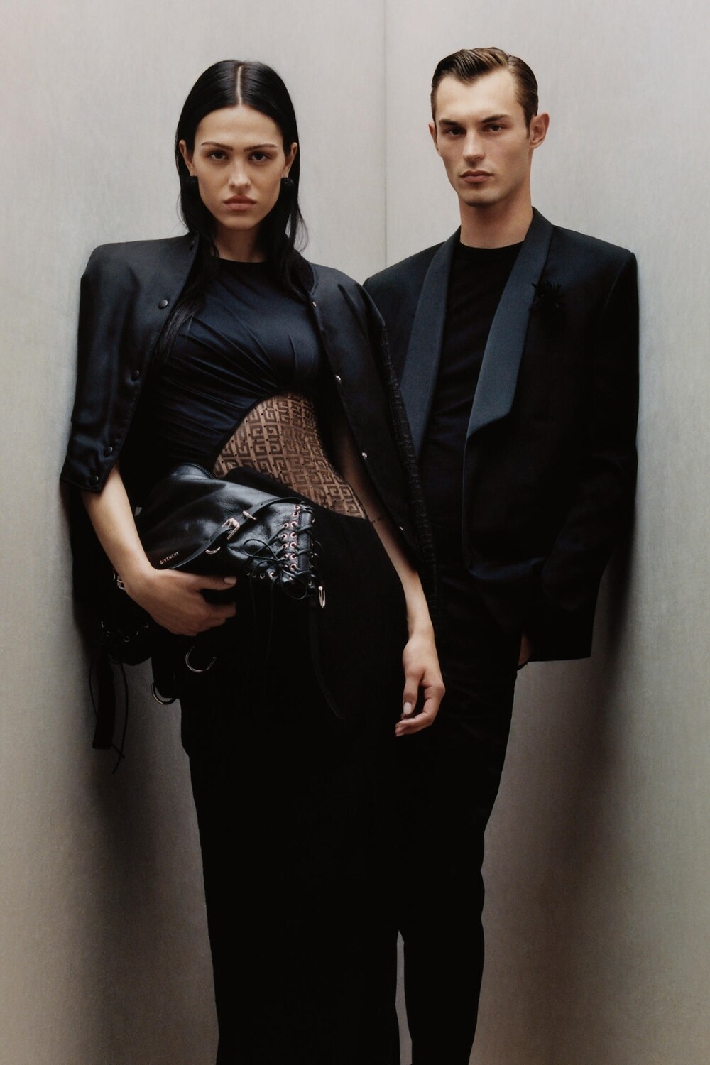 Givenchy women outlet