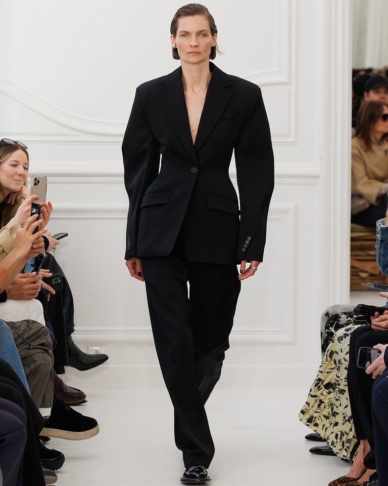 Givenchy 衣類 ベージュ FW24/25 Tagwalk: The Fashion Search Engine