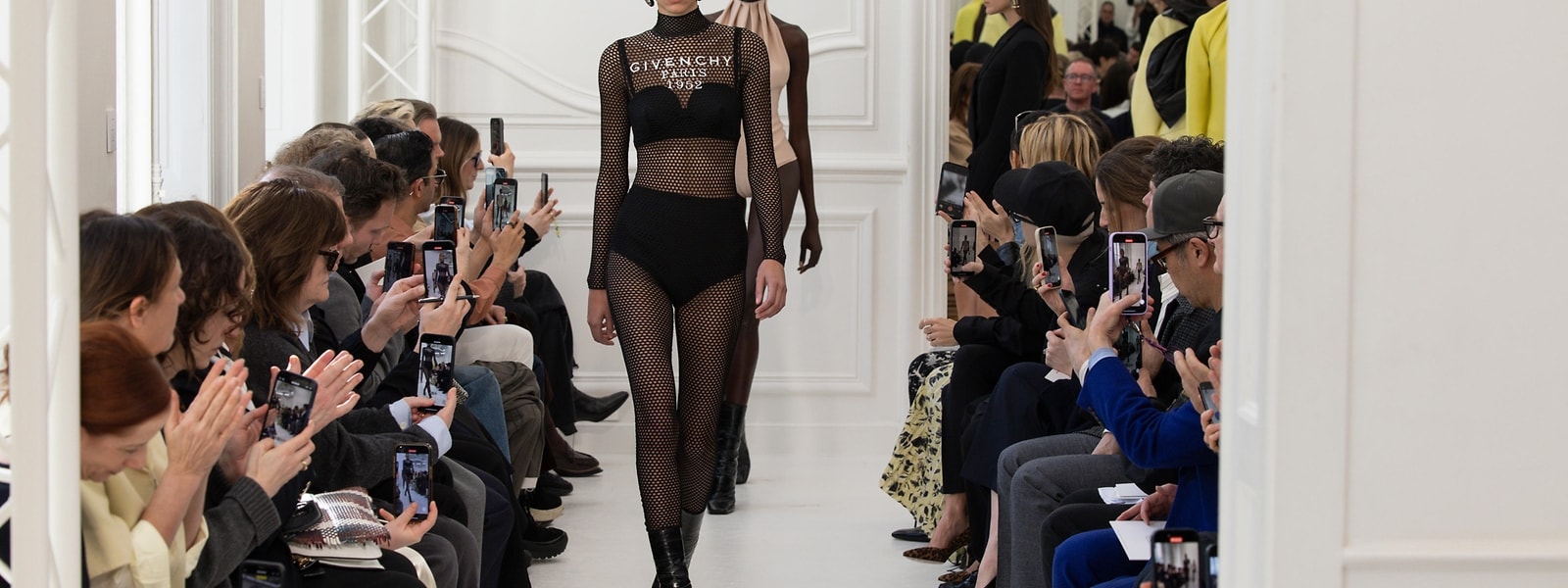 GIVENCHY FW25 WOMENSWEAR COLLECTION