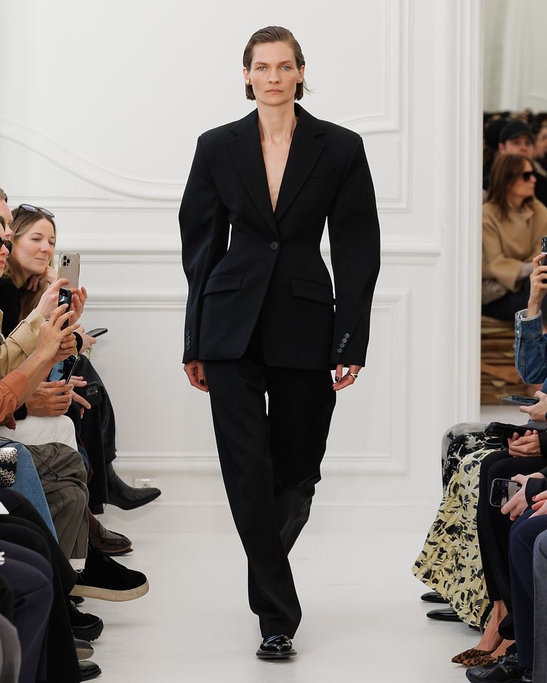 Fall Winter 2025 Womenswear Show | Givenchy