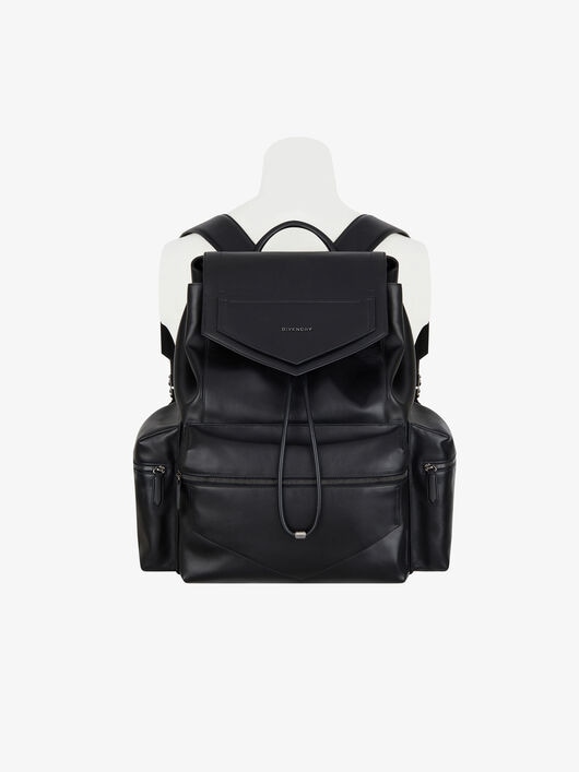 Antigona Soft backpack in leather | GIVENCHY Paris