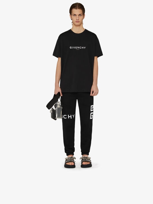 GIVENCHY Reverse oversized t-shirt | GIVENCHY Paris