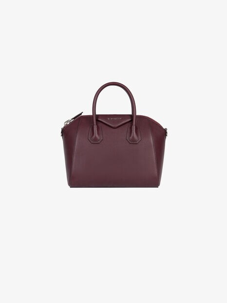 Small Antigona bag in grained leather | GIVENCHY Paris