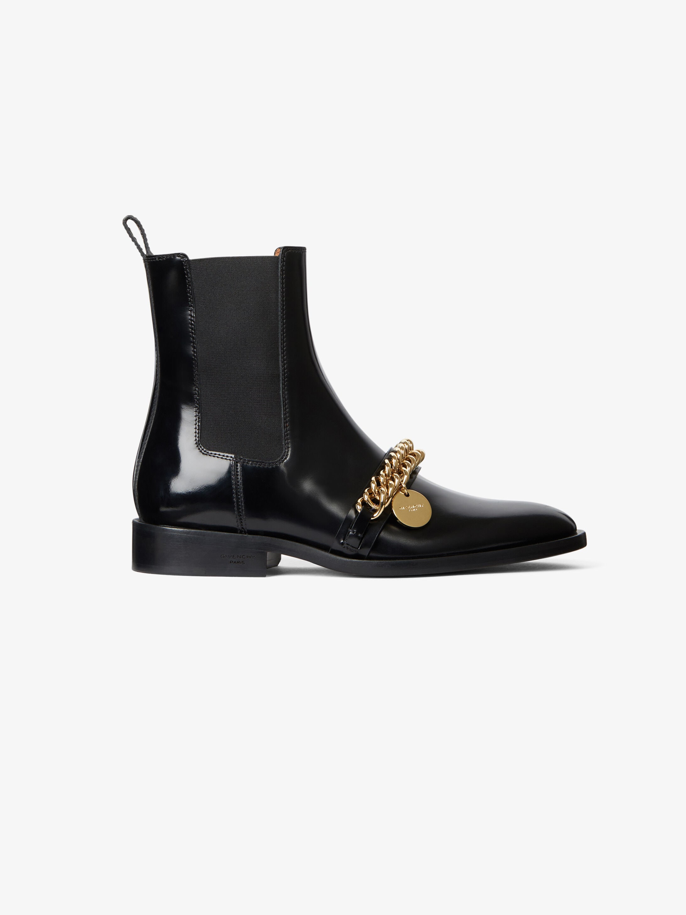 Chelsea boots in leather with chain 