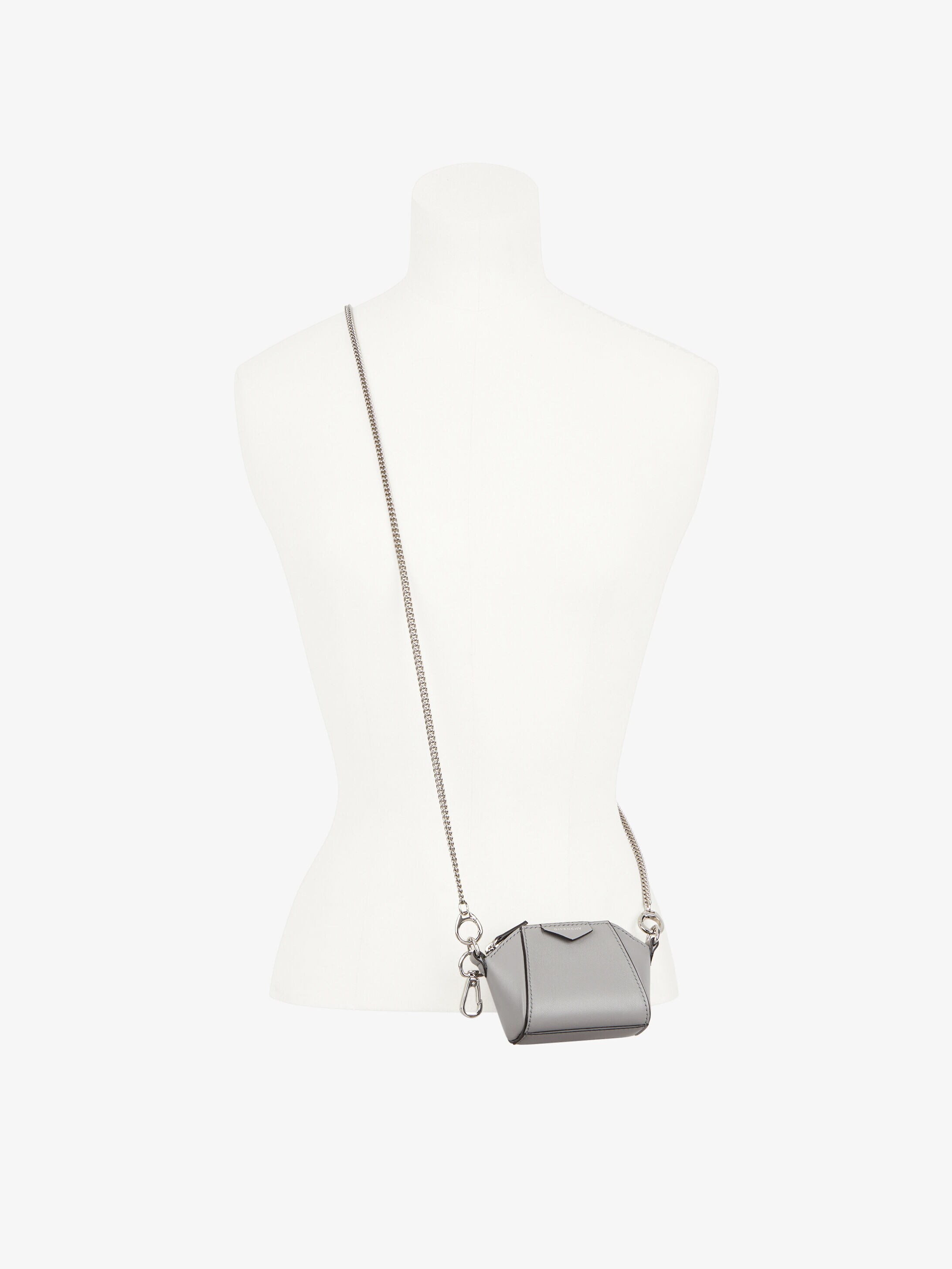 Baby Antigona bag in leather with chain