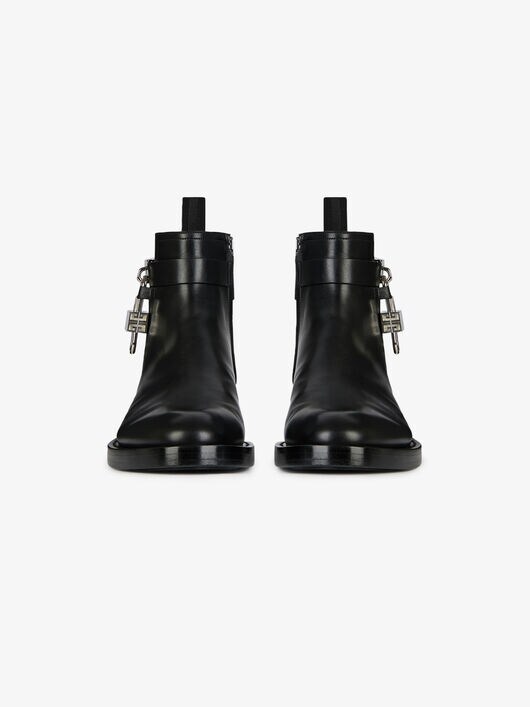 Padlock boots in leather | GIVENCHY Paris