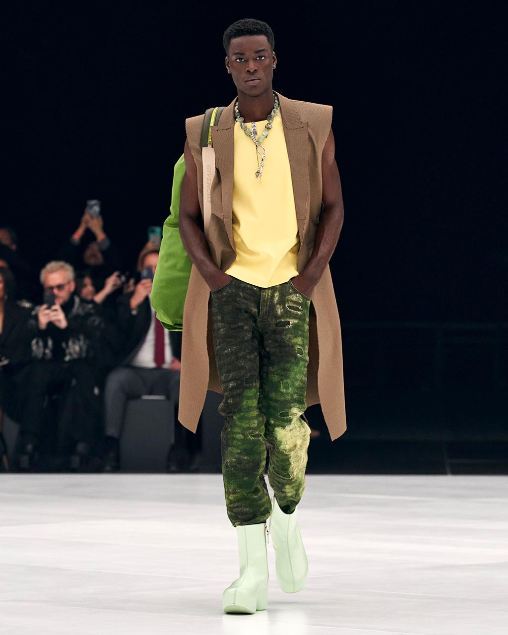 Spring Summer 2022 collection Look 41