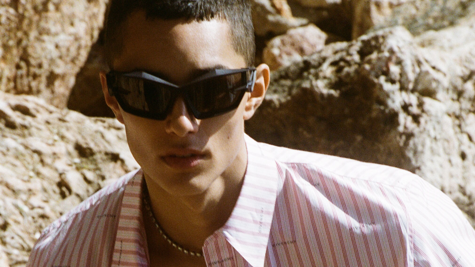 Giv Cut unisex sunglasses in nylon